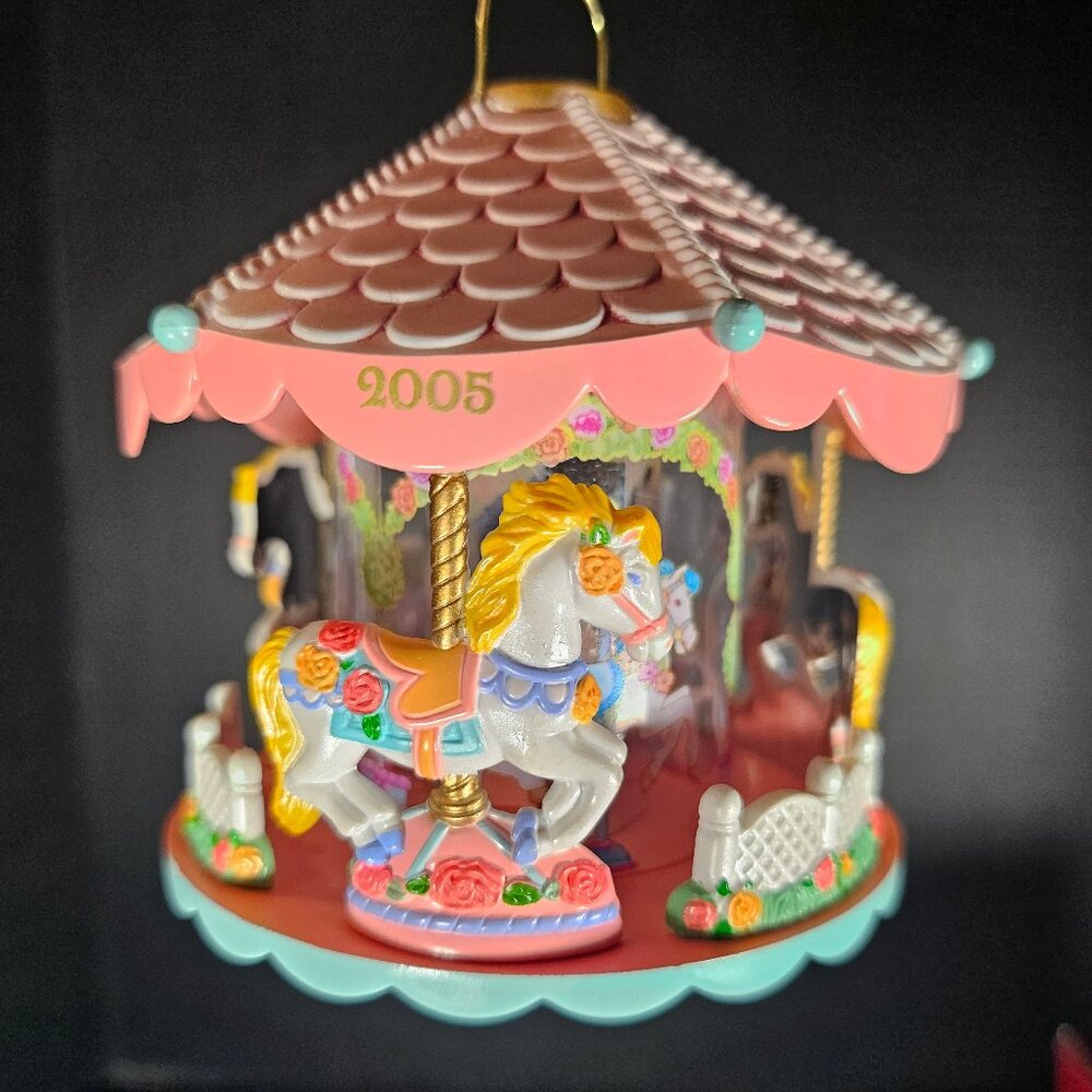 Vintage Heirloom Pretty Ponies Carousel Christmas Tree Ornament # 77 Illuminates